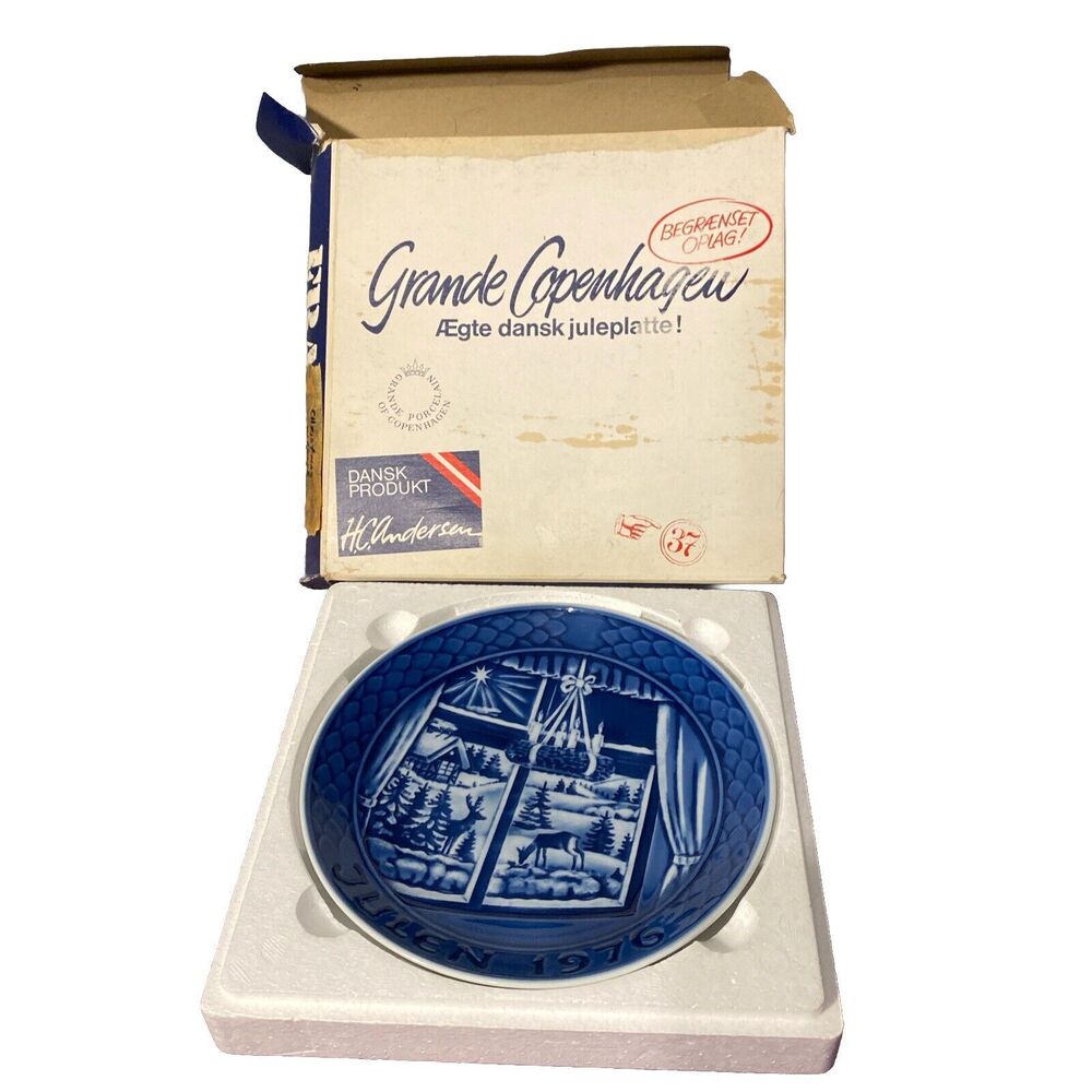 1977 Vintage Grand Copenhagen Plate In Original Box Denmark Woman In Fishmarket‎